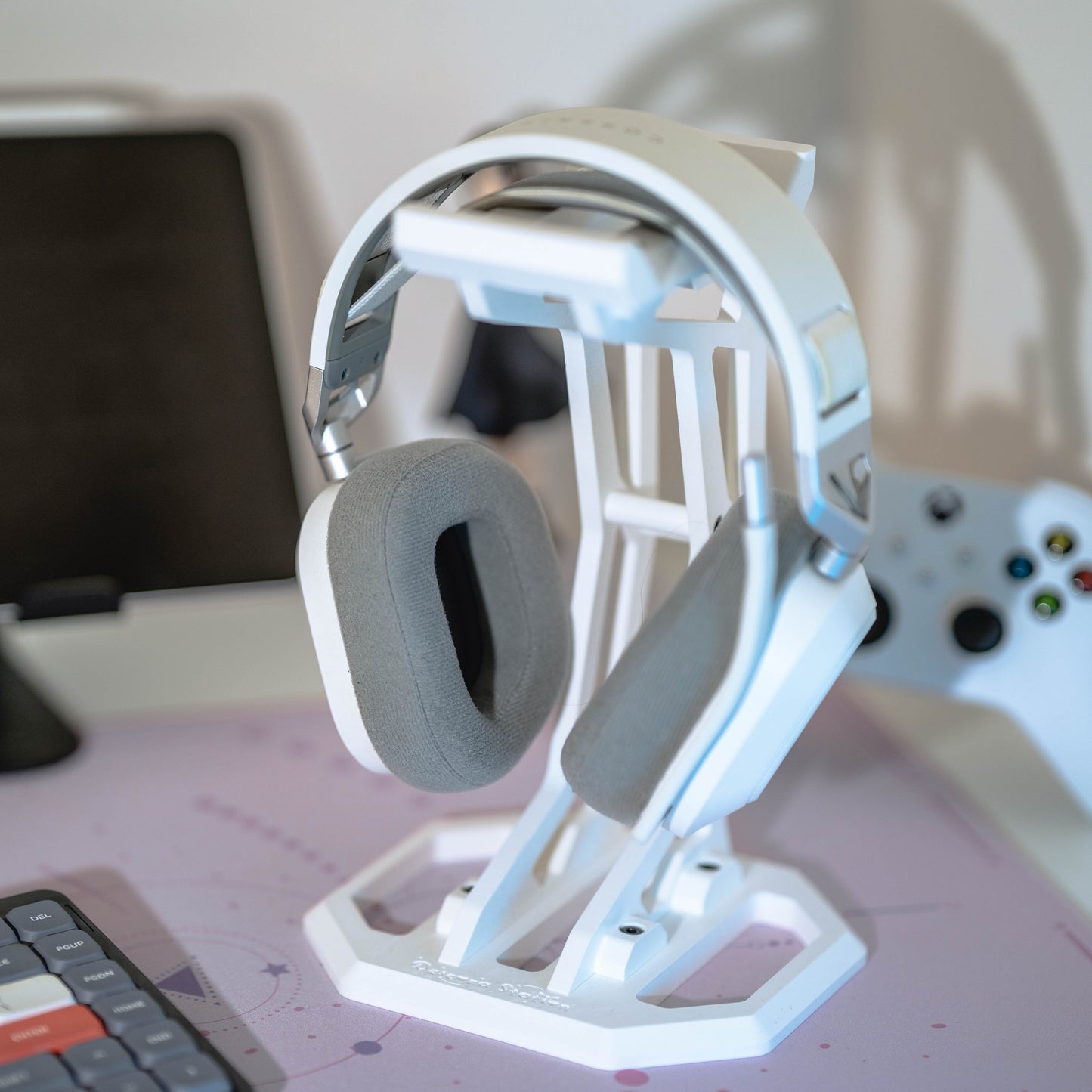 Industrial Headphone Stand